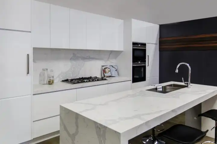 راهنمای خرید هایگلاس سفید صدفی + قیمت عالی